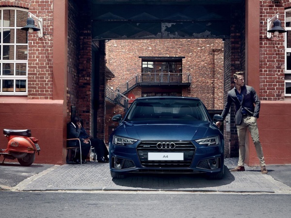 Audi A4 седан фото