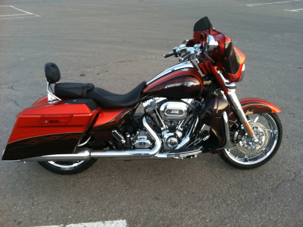Harley Davidson Street Glide фото